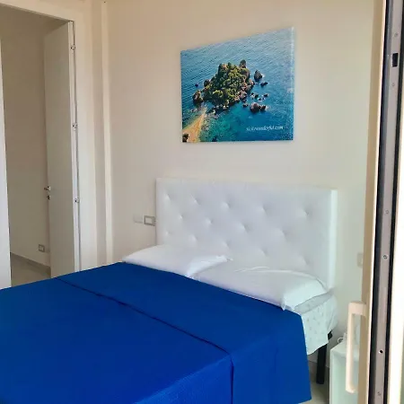 Taormina Wonderful Solarium Апартаменты *