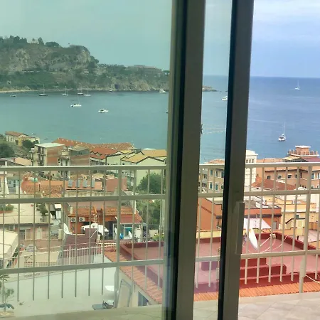 Taormina Wonderful Solarium Апартаменты